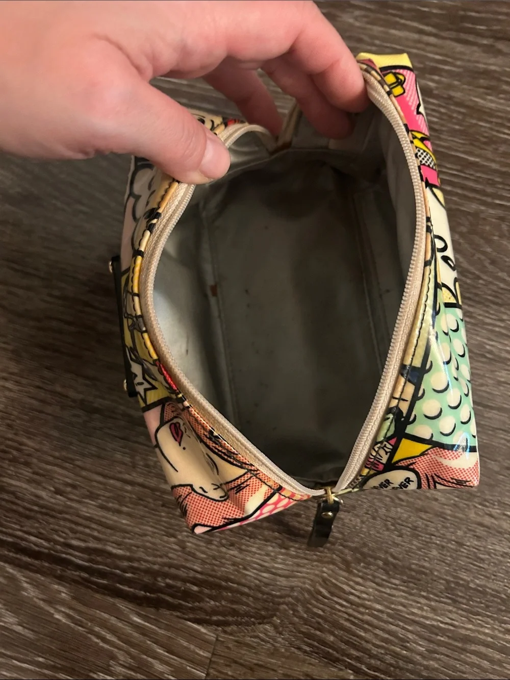 Kate Spade Pop Art Cosmetic Case